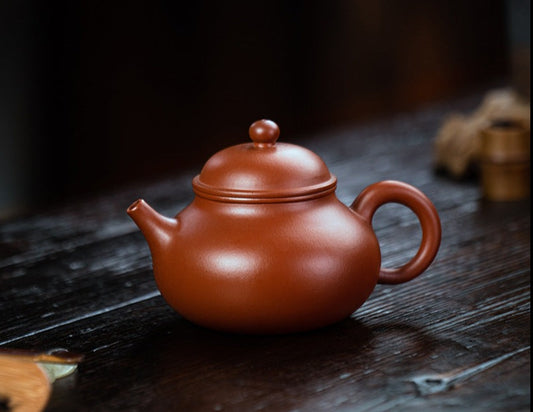 This is a Yixing teapot. this is Chinese yixing clay teapot