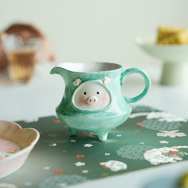this is a ceramic fair cup gongdaobei