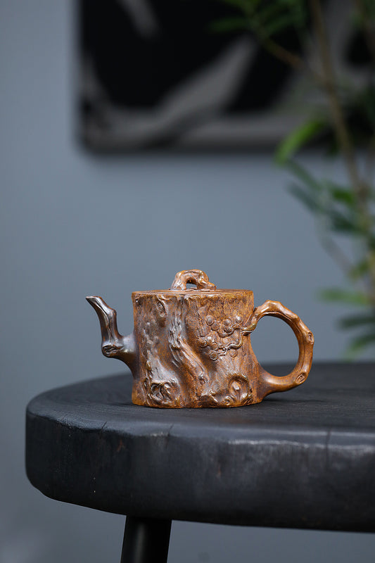 This is a Yixing teapot. this is Chinese yixing clay teapot