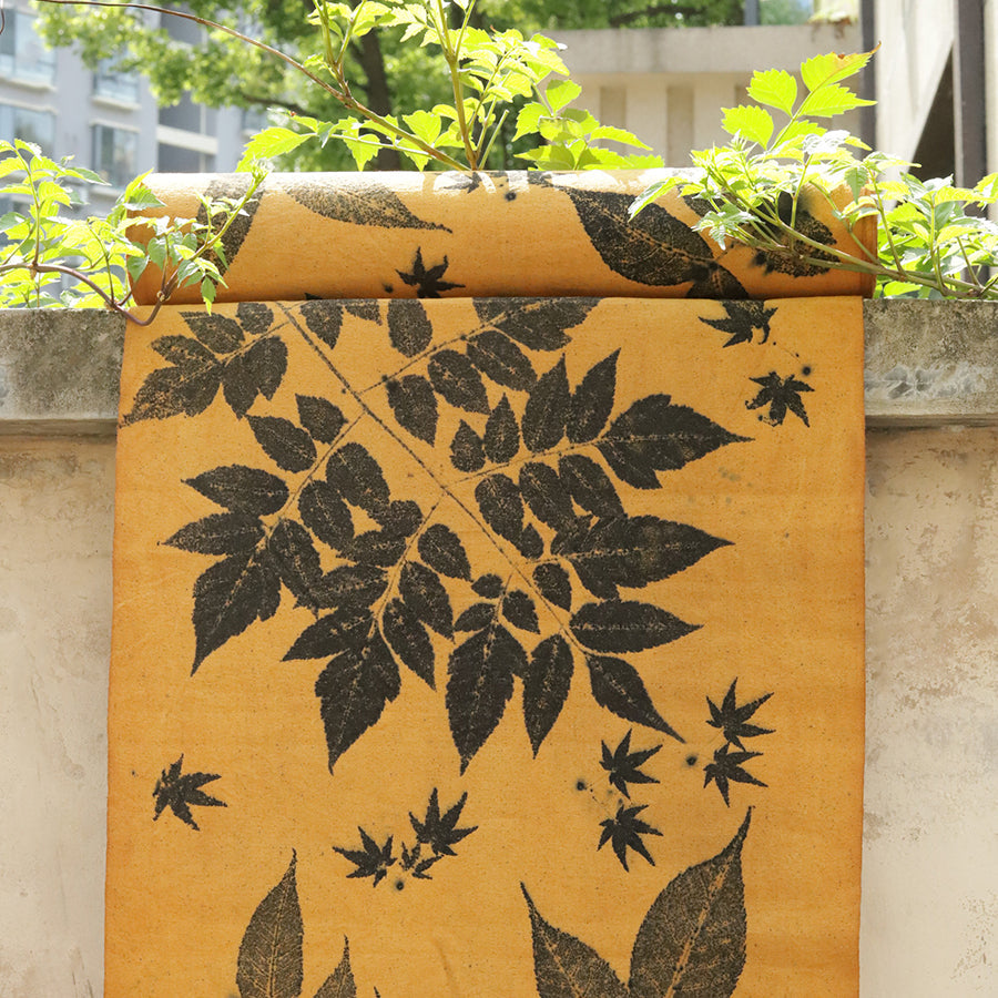 this is Chinese hand dyed tea table cloth tea mat