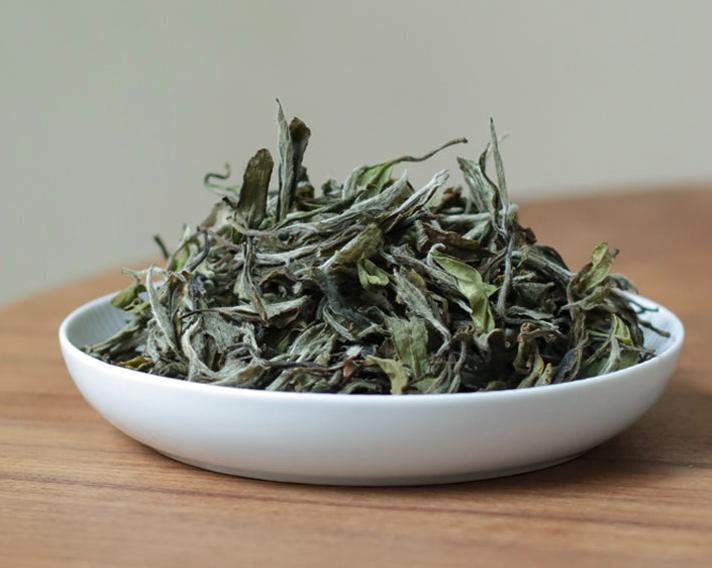this is Chinese white tea white peony white tea baimudan tea