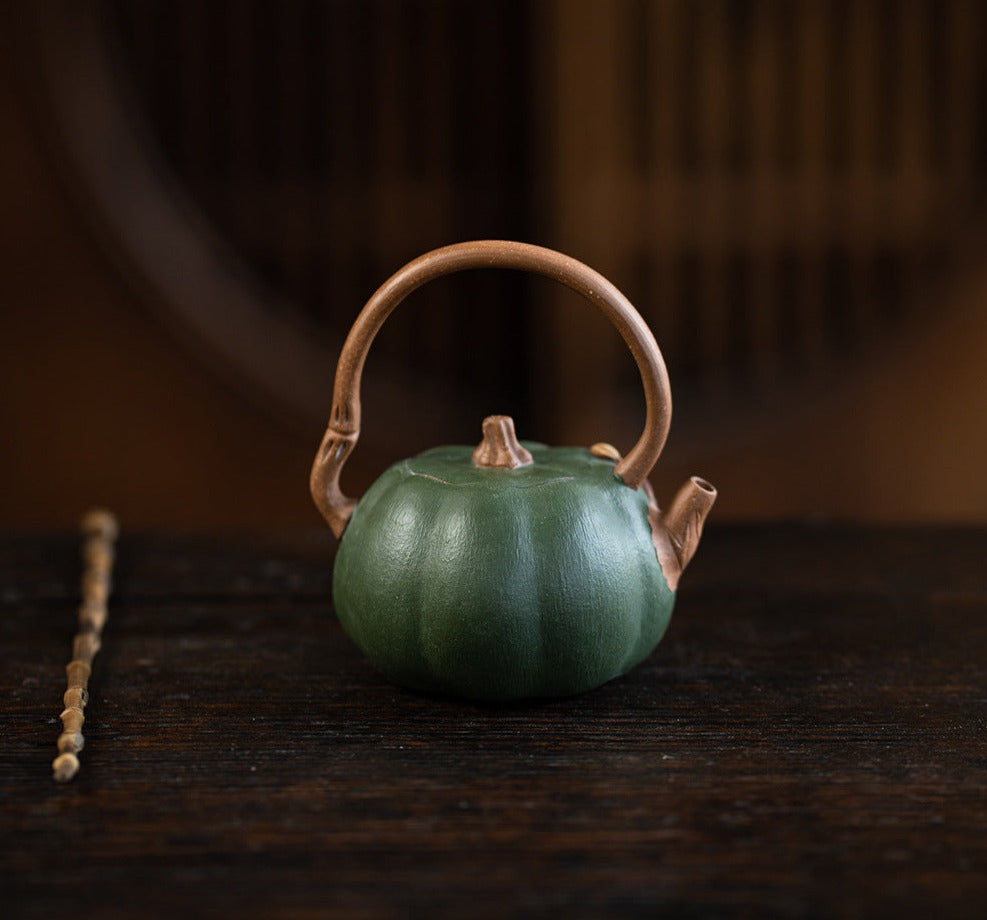 This is a Yixing teapot. this is Chinese yixing clay teapot