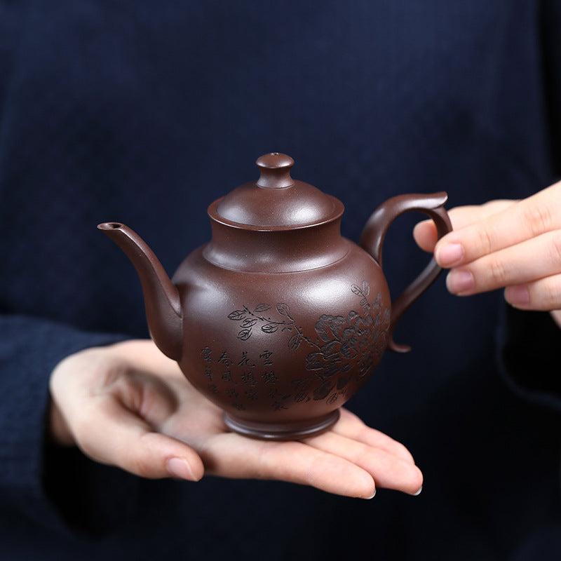 This is a Yixing teapot. this is Chinese yixing clay teapot