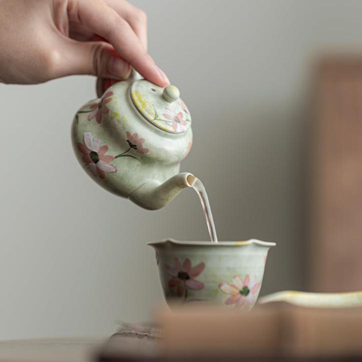 this is a ceramic teapot