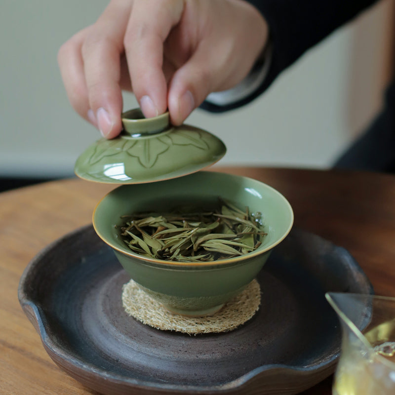 this is Chinese white tea white peony white tea baimudan tea
