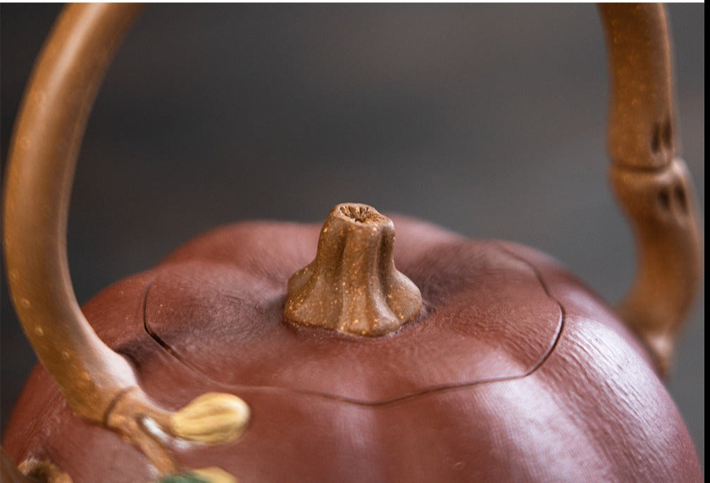 This is a Yixing teapot. this is Chinese yixing clay teapot