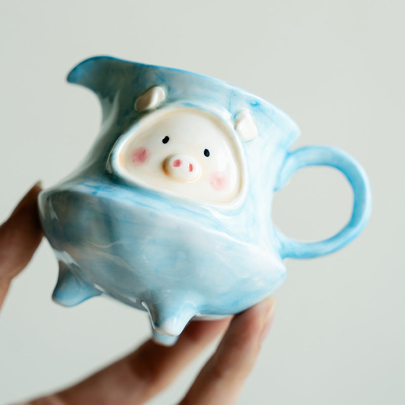 this is a ceramic fair cup gongdaobei