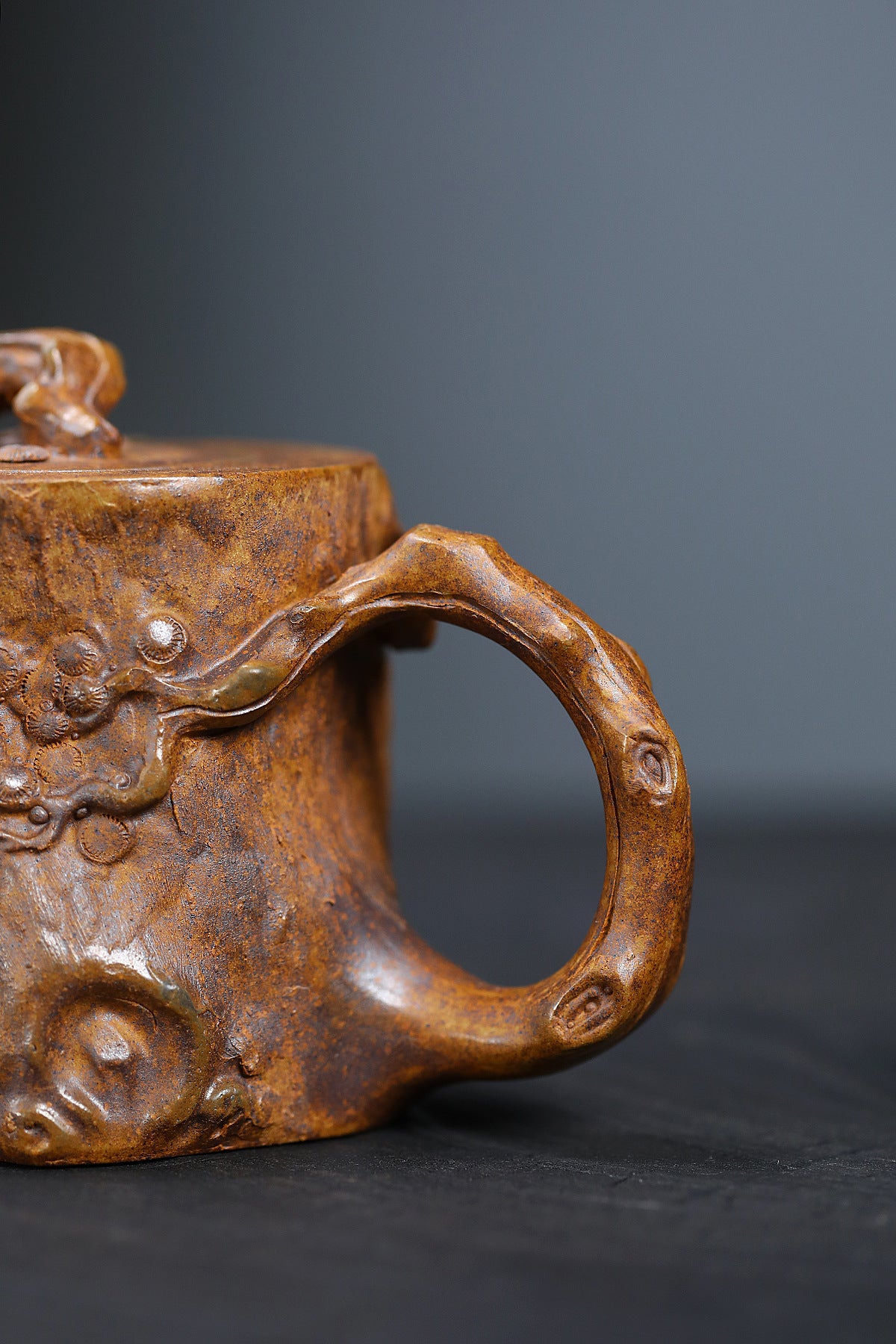 This is a Yixing teapot. this is Chinese yixing clay teapot