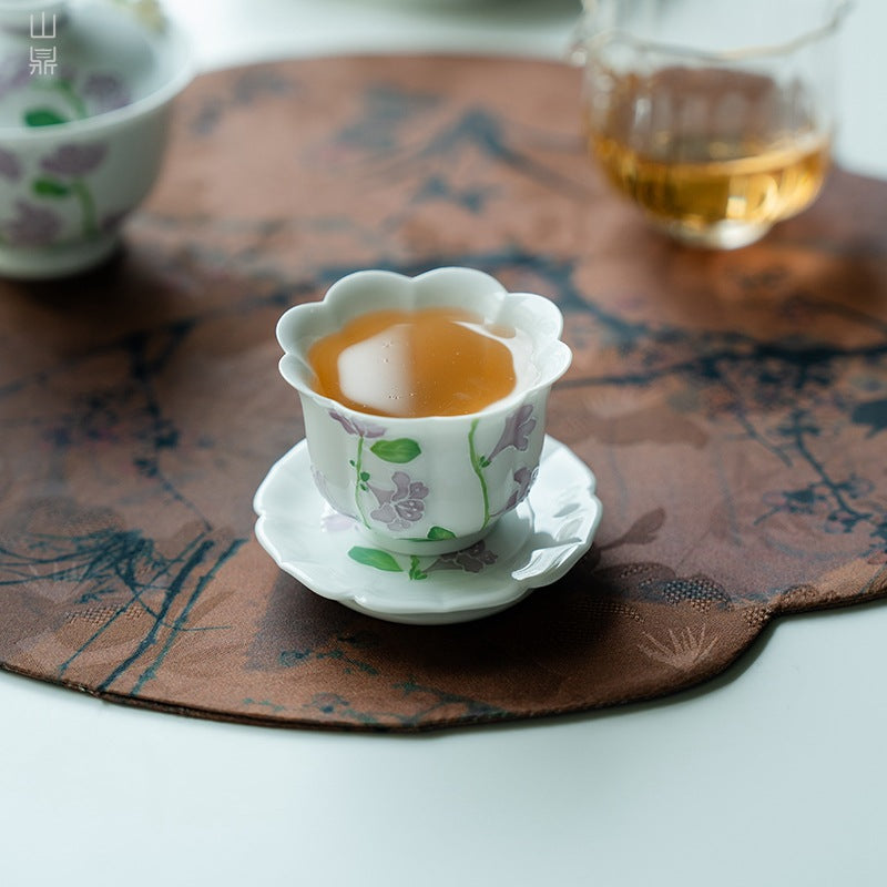 this is a ceramic teapot