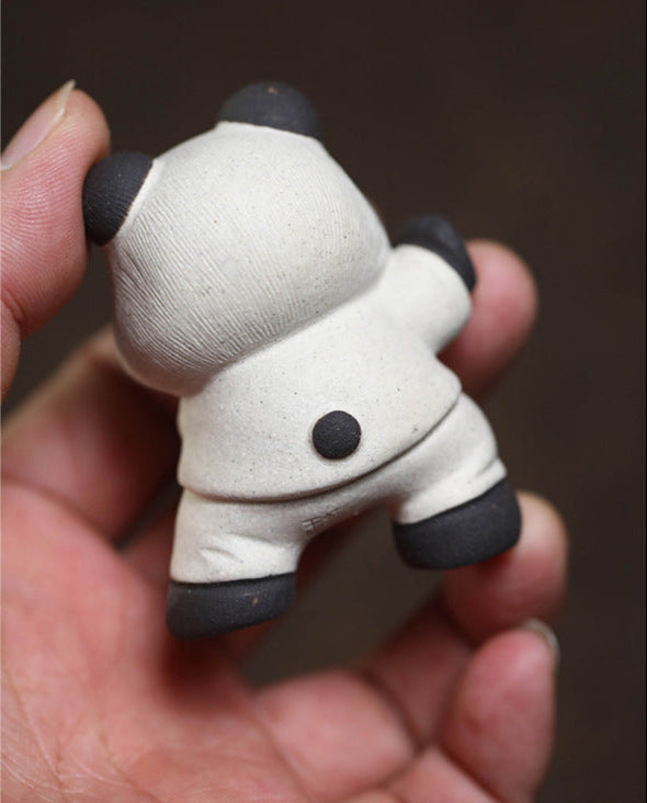 this is Chinese Yixing clay panda tea pet