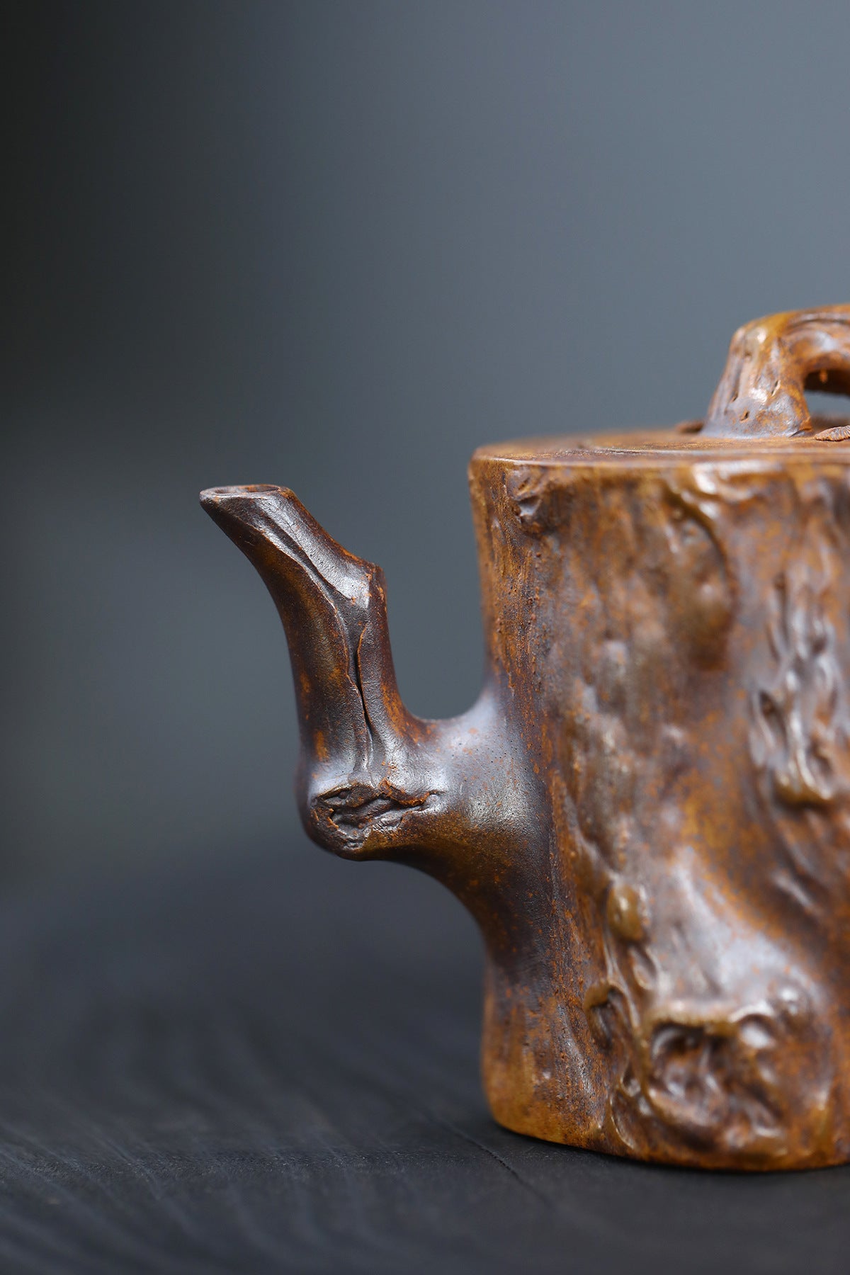 This is a Yixing teapot. this is Chinese yixing clay teapot