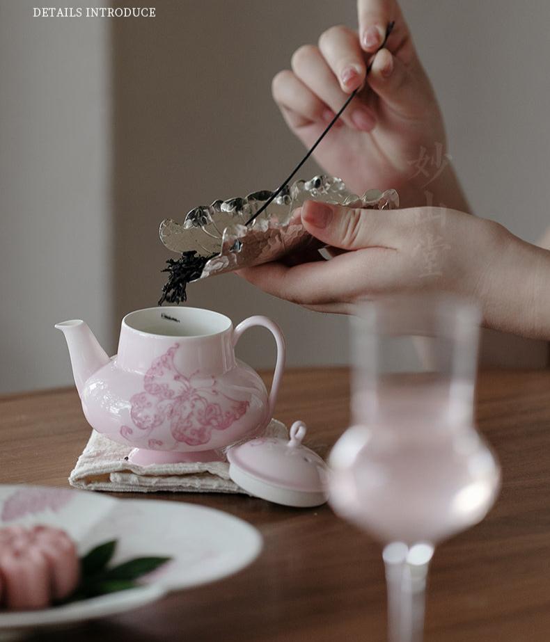 This is an Arita ware teapot