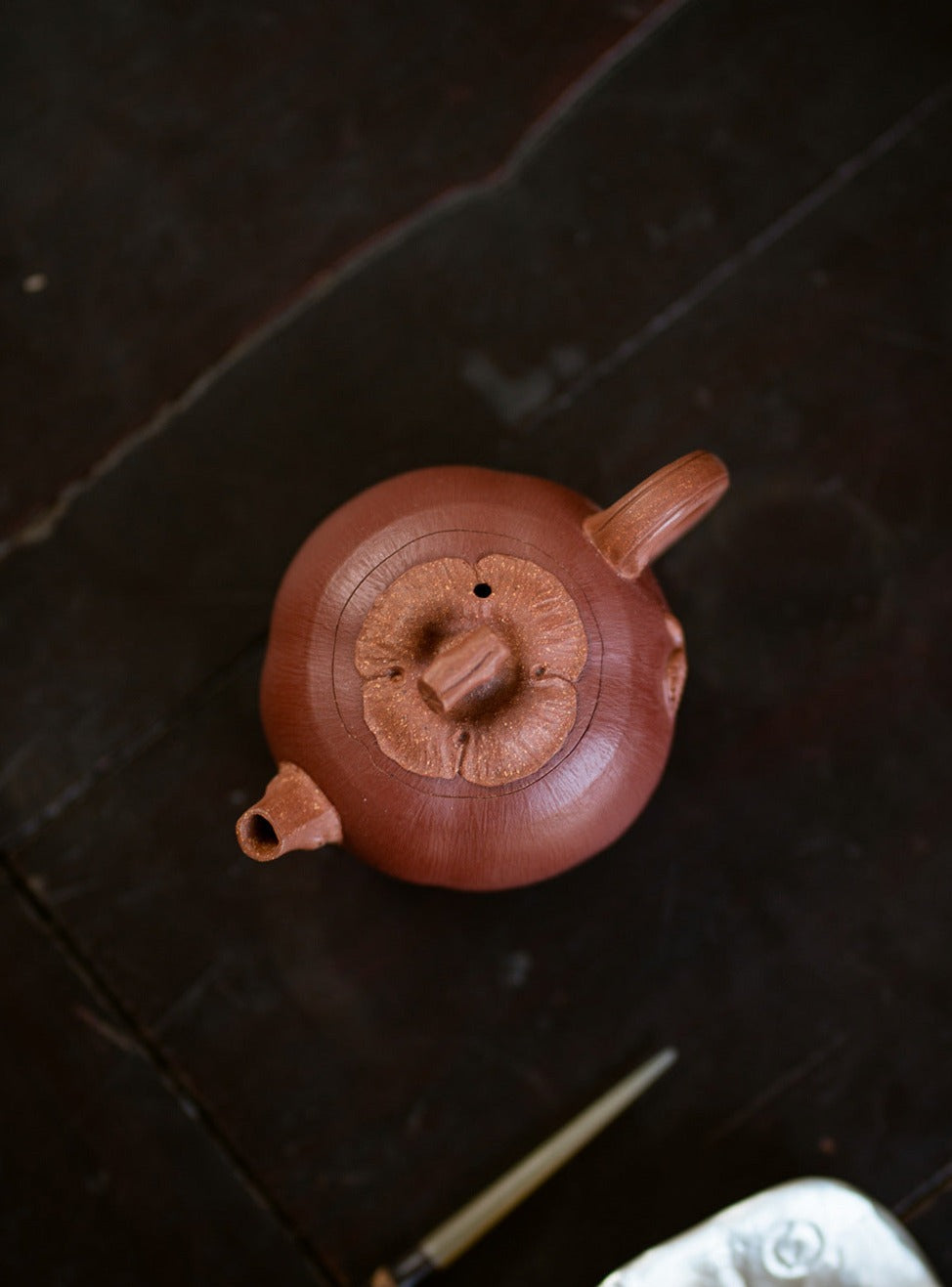 This is a Yixing teapot. this is Chinese yixing clay teapot