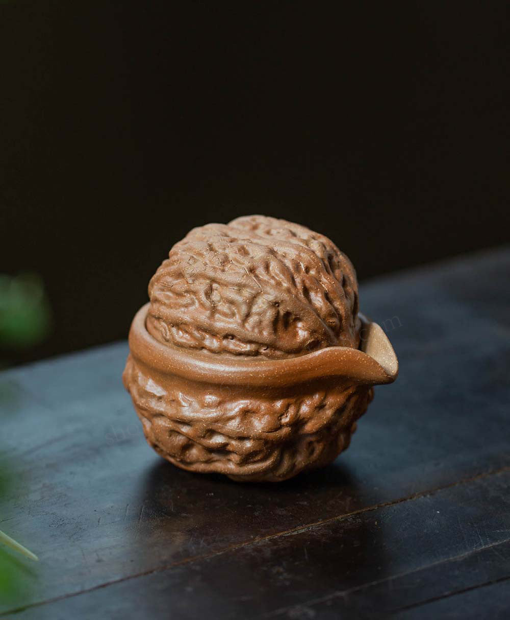 This is a Yixing teapot. this is Chinese yixing clay teapot