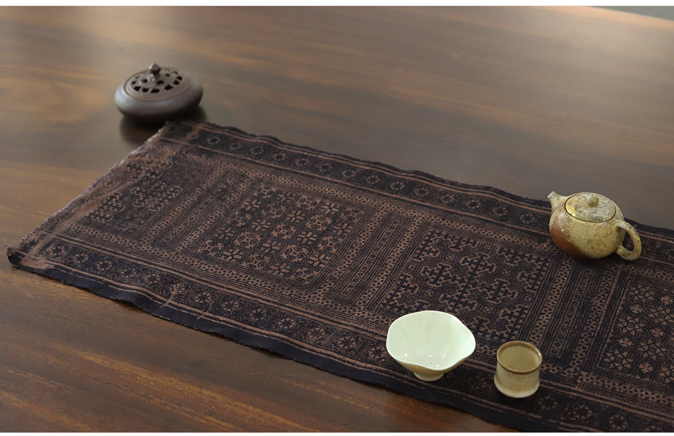 Hand-dyed Batik Fabric Chinese Miao Style Tea Table Cloth Natural Dye Classic Style Vintage Style Tea Mat Chaxi