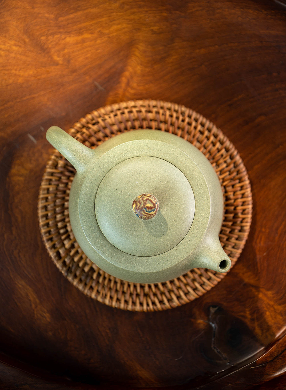 This is a Yixing teapot. this is Chinese yixing clay teapot