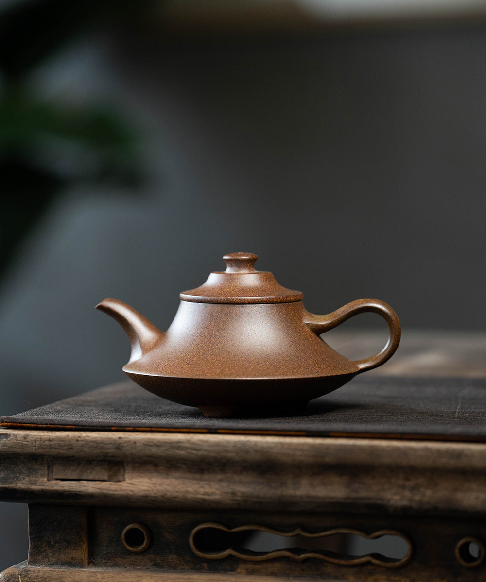 This is a Yixing teapot. this is Chinese yixing clay teapot