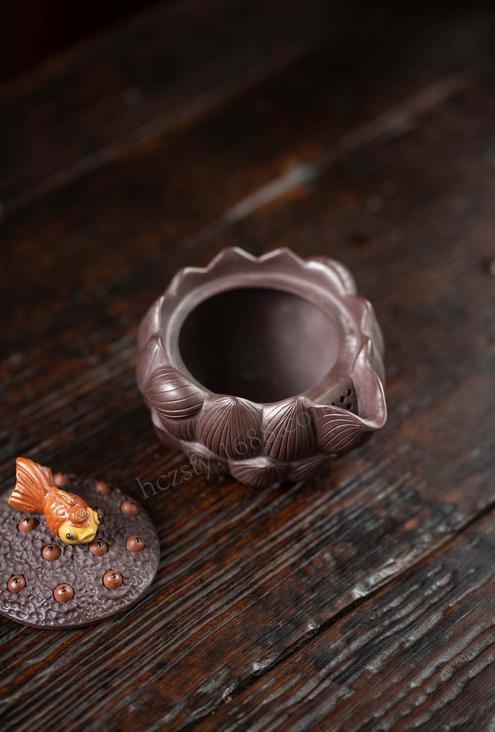This is a Yixing teapot. this is Chinese yixing clay teapot