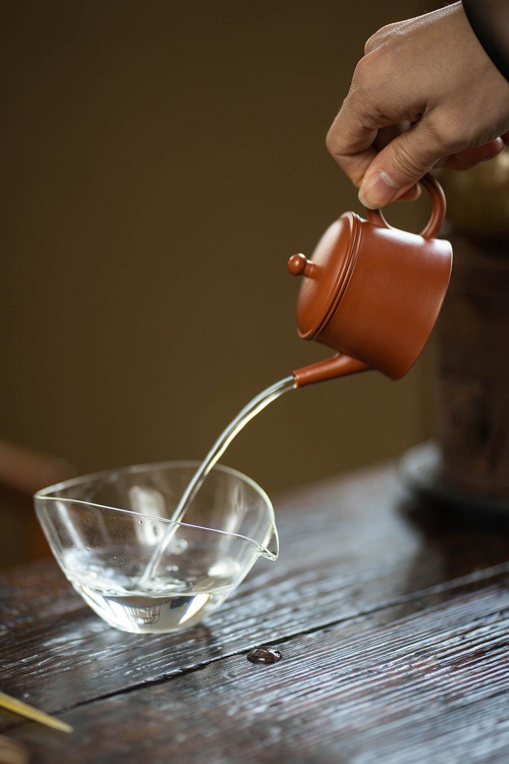This is a Yixing teapot. this is Chinese yixing clay teapot