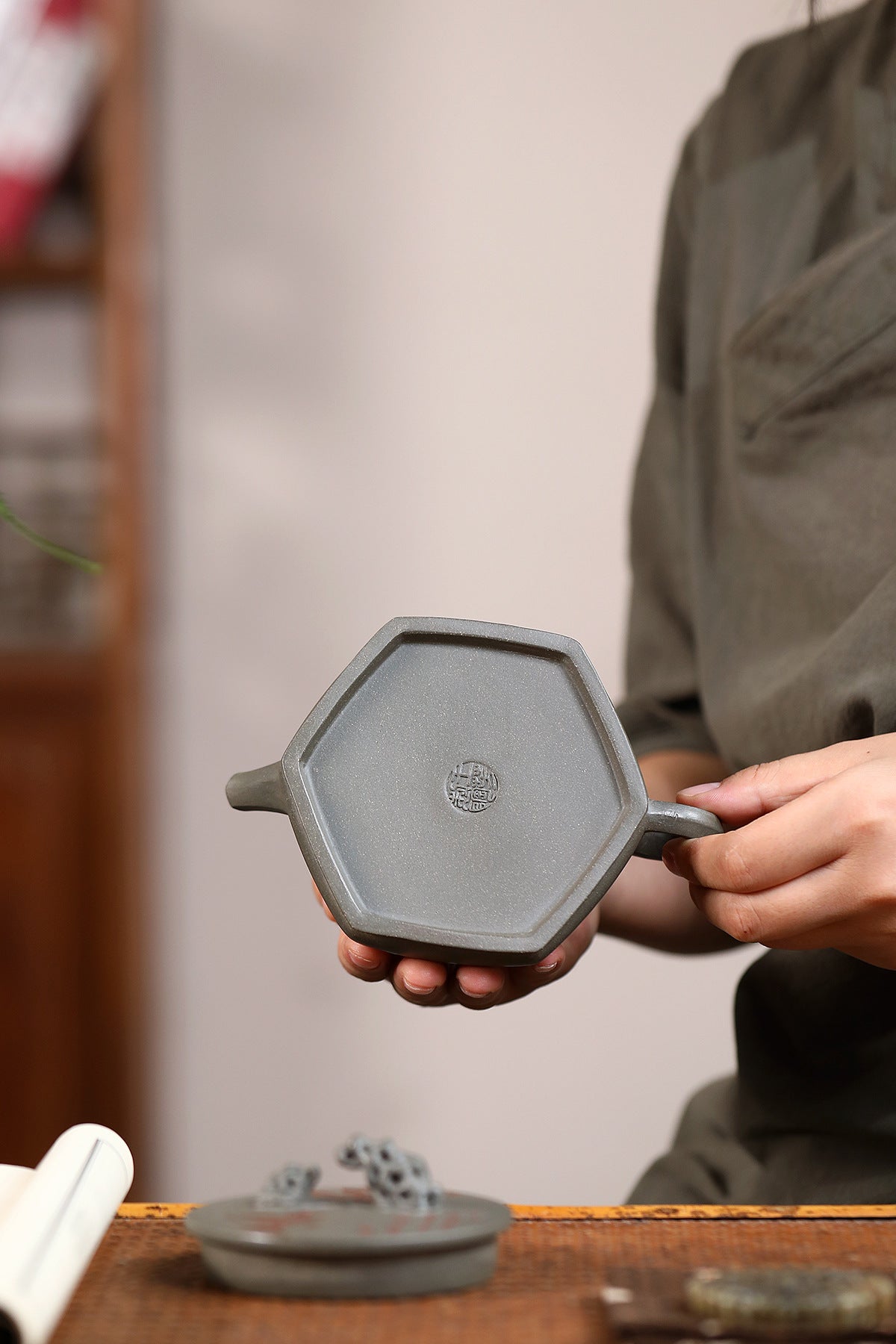 This is a Yixing teapot. this is Chinese yixing clay teapot