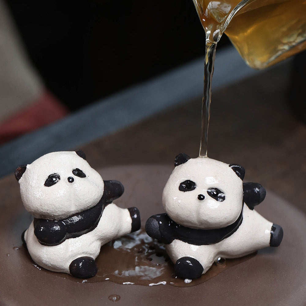 this is Chinese Yixing clay panda tea pet