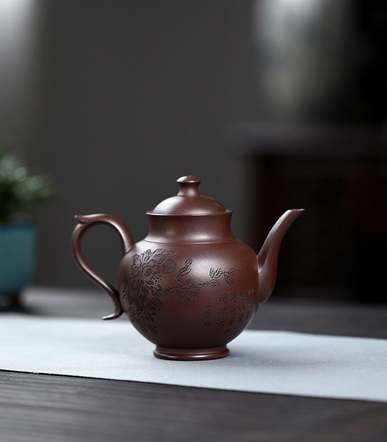 This is a Yixing teapot. this is Chinese yixing clay teapot