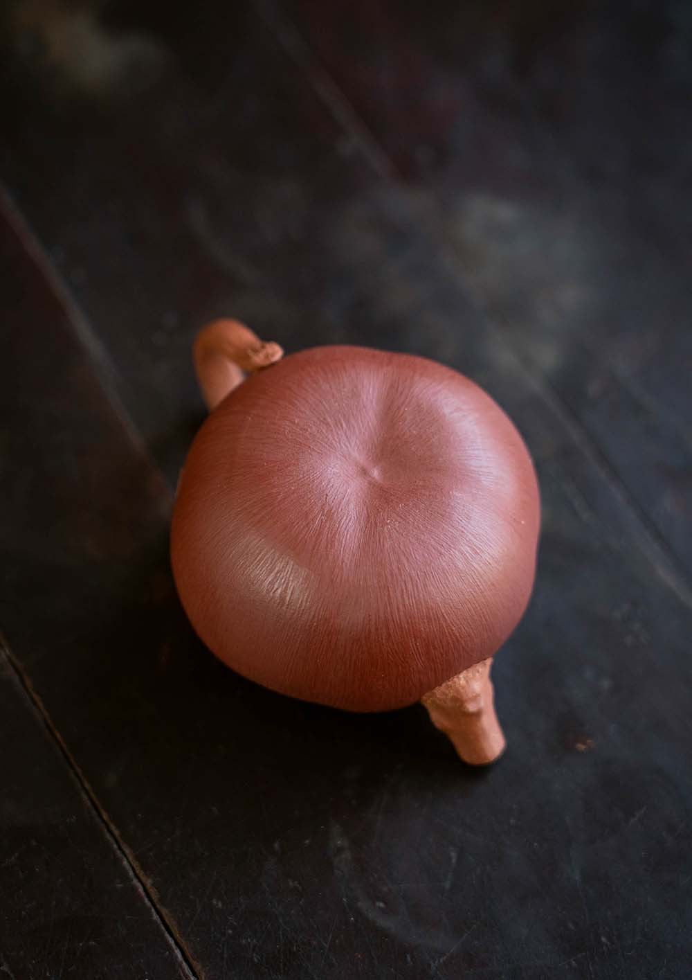 This is a Yixing teapot. this is Chinese yixing clay teapot
