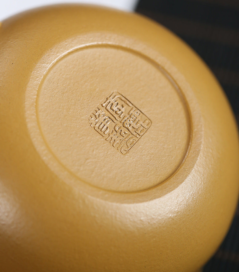 This is a Yixing teapot. this is Chinese yixing clay teapot