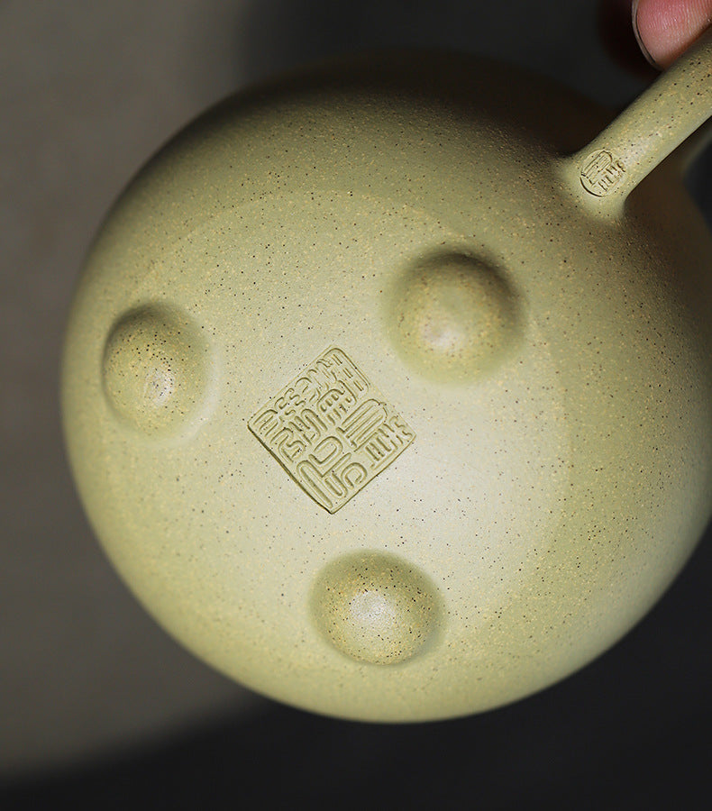 This is a Yixing teapot. this is Chinese yixing clay teapot