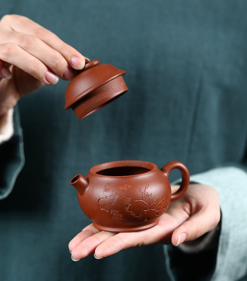 This is a Yixing teapot. this is Chinese yixing clay teapot
