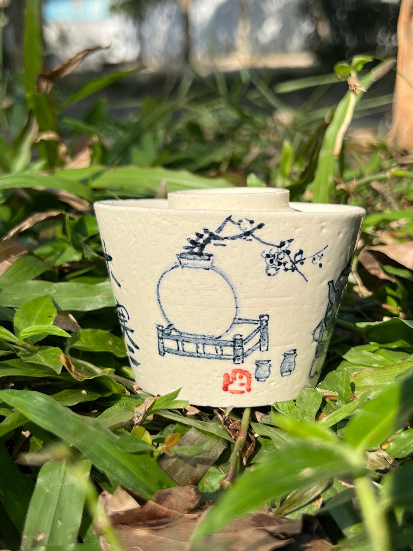 Handpainted Chinese Gongfu Tea Pattern White Fine Pottery Gaiwan Jingdezhen Master Pottery Artwork
