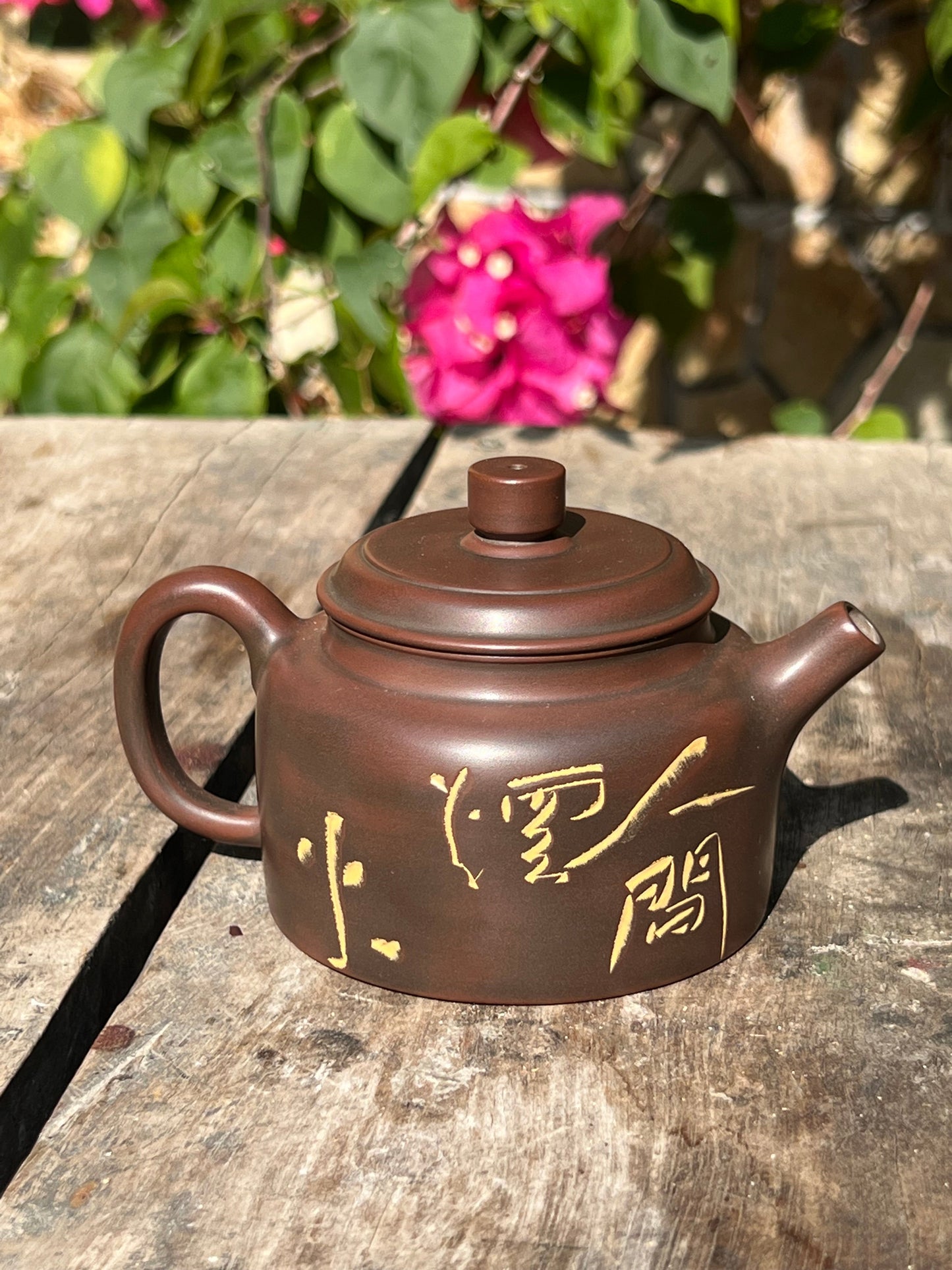This is a Nixing clay teapot.this is a Chinese Nixing pottery teapot