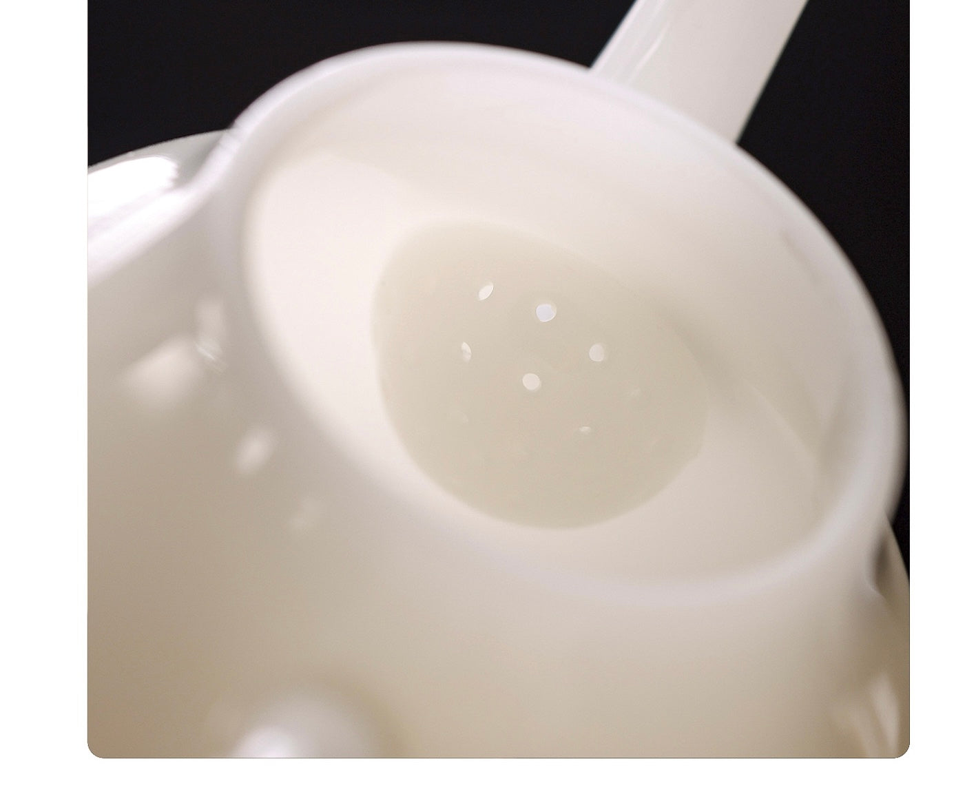 Handcrafted Chinese Yangzhiyu Ceramics White Porcelain Teapot Artwork
