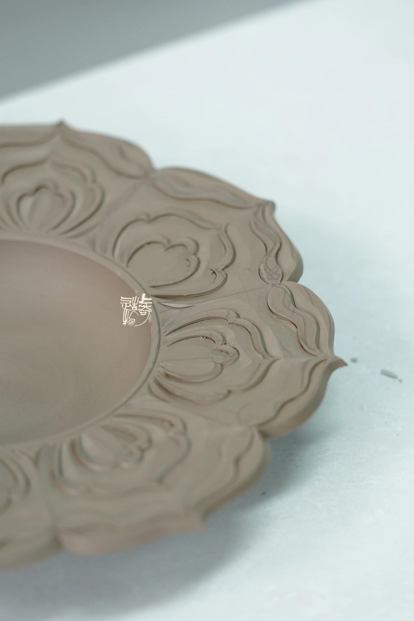 Hand Carved Chinse Lotus Yaozhou Celadon Porcelain Kiln Sky Blue Green Puer Shape Teacup