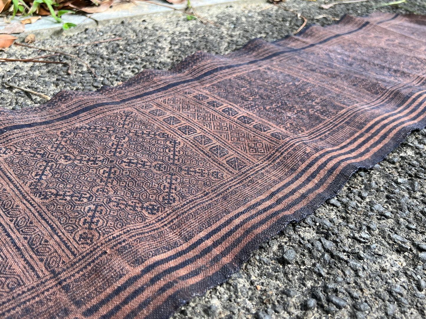 Hand-dyed Batik Fabric Chinese Miao Style Tea Table Cloth Natural Dye Classic Style Vintage Style Tea Mat Chaxi