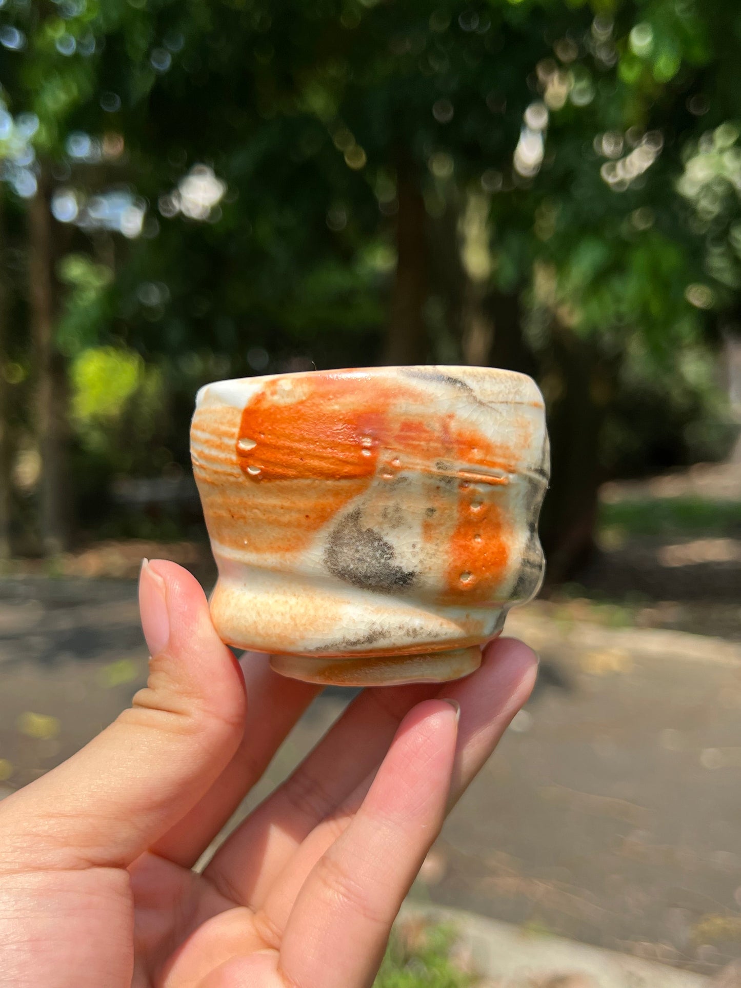 This is a shino ware teacup.this is a shinoyaki teacup