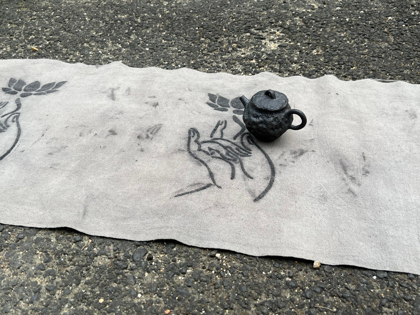 Hand Dyed Tea Table Cloth Plant Dyed Pure Cotton Tea Mat Natura Dye Guanyin Hand Pattern Chabu Chaxi