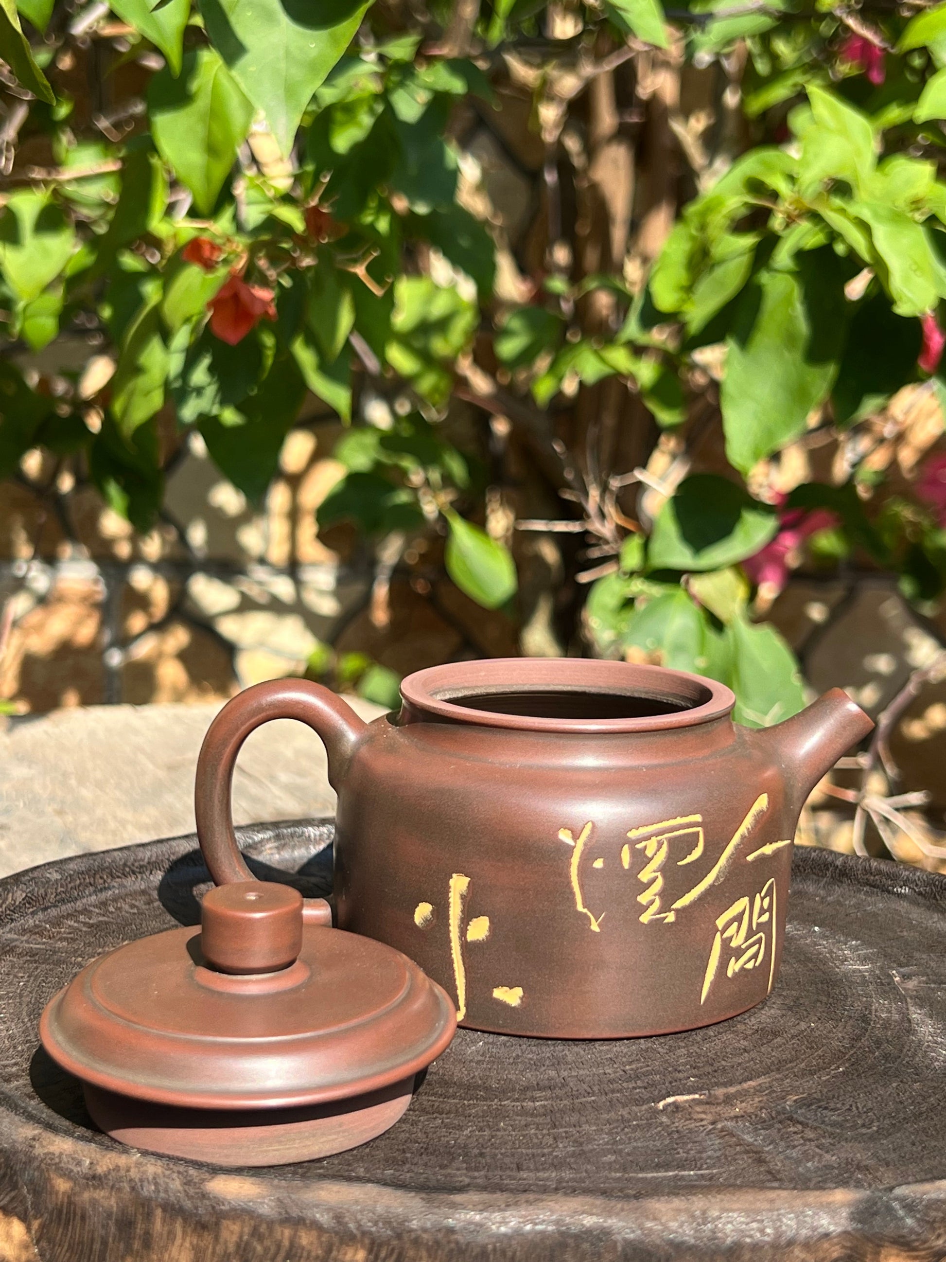 This is a Nixing clay teapot.this is a Chinese Nixing pottery teapot