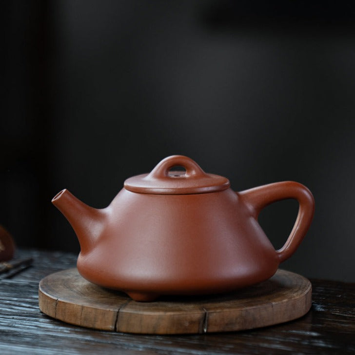 This is a Yixing teapot. this is Chinese yixing clay teapot 