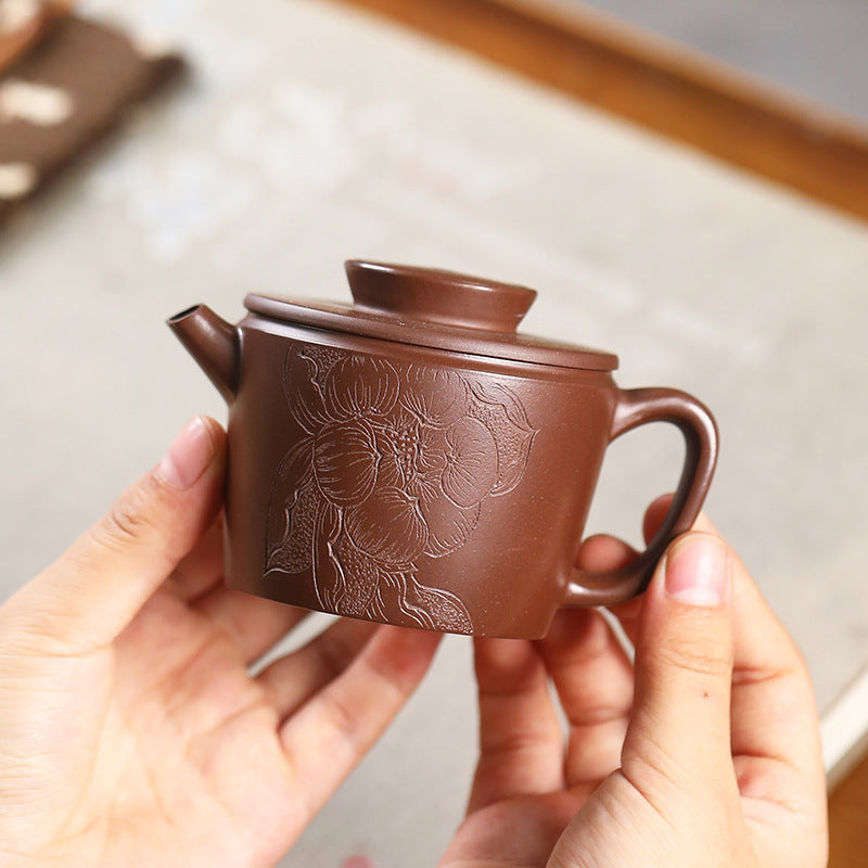 This is a Yixing teapot. this is Chinese yixing clay teapot