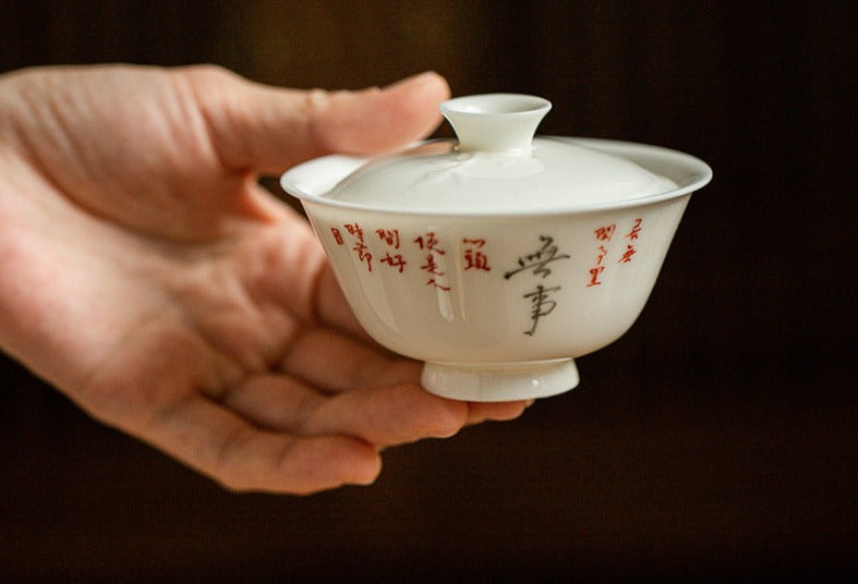 This is a ceramic teapot.this is a ceramic gaiwan