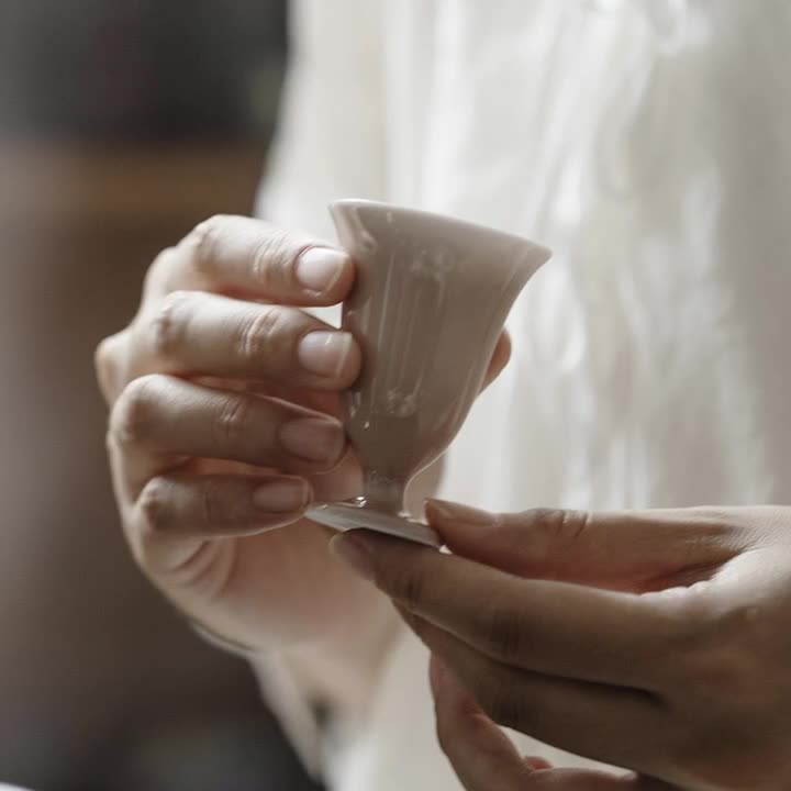 This is a ceramic teapot