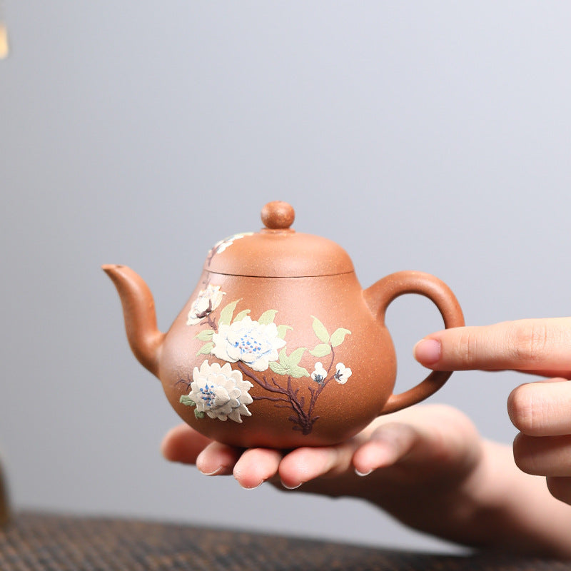 This is a Yixing teapot. this is Chinese yixing clay teapot 