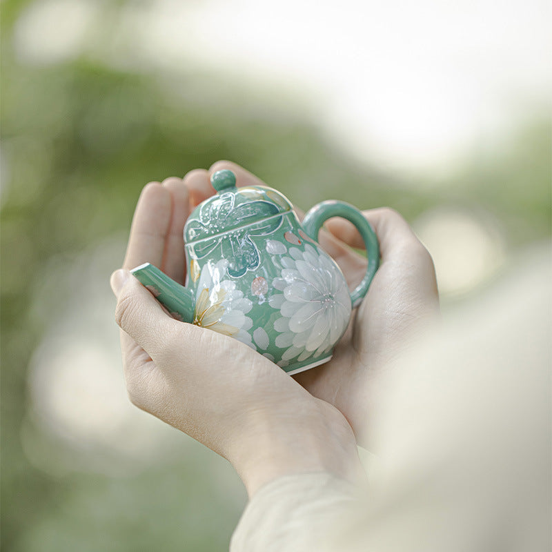 This is a ceramic teapot