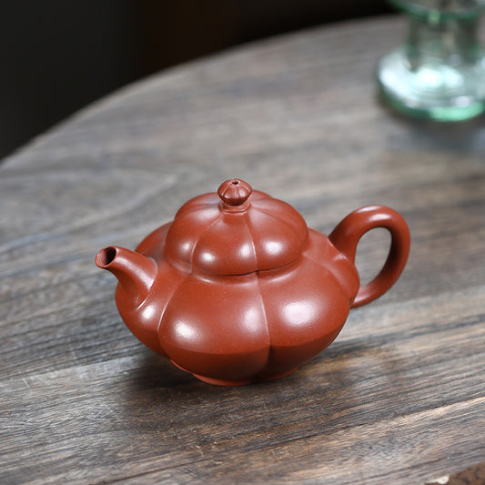 This is a Yixing teapot. this is Chinese yixing clay teapot