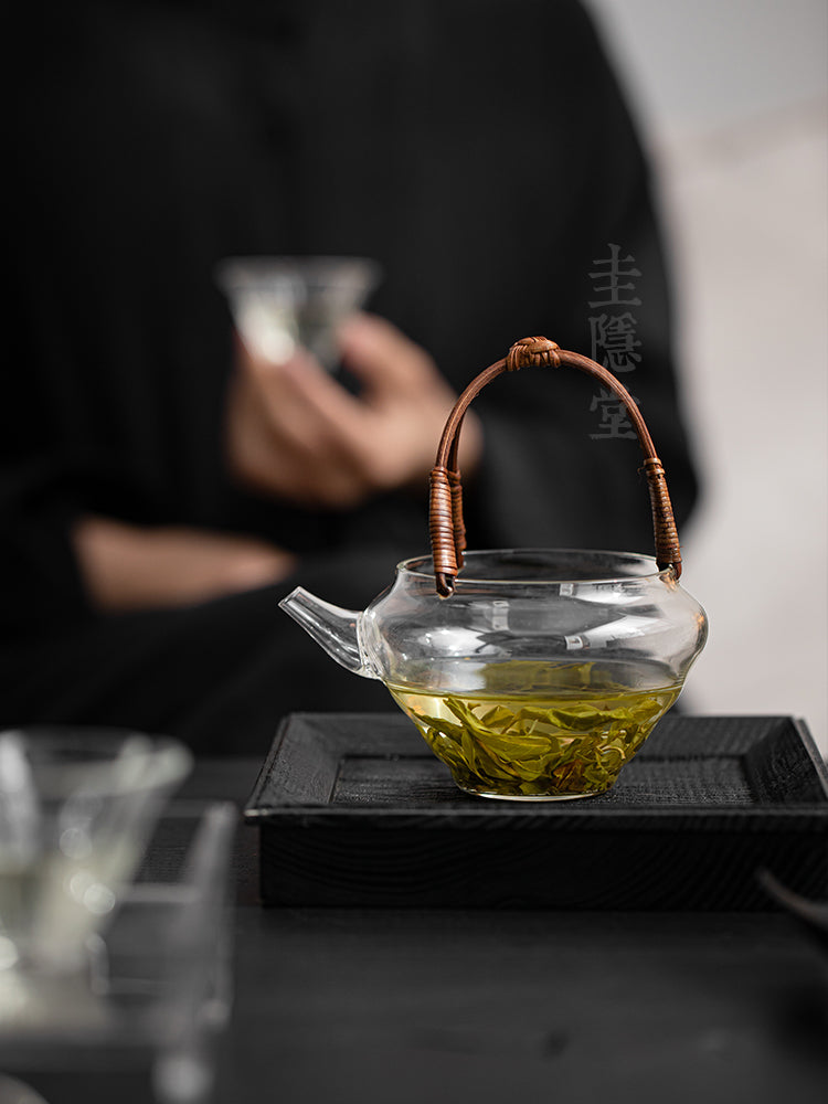 This is a glass teapot