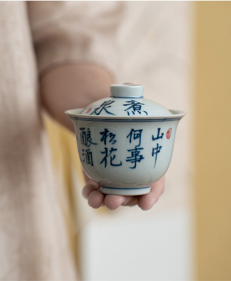 This is a ceramic teapot.this is a ceramic gaiwan