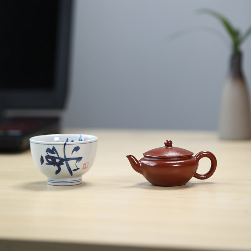 This is a Yixing teapot. this is Chinese yixing clay teapot