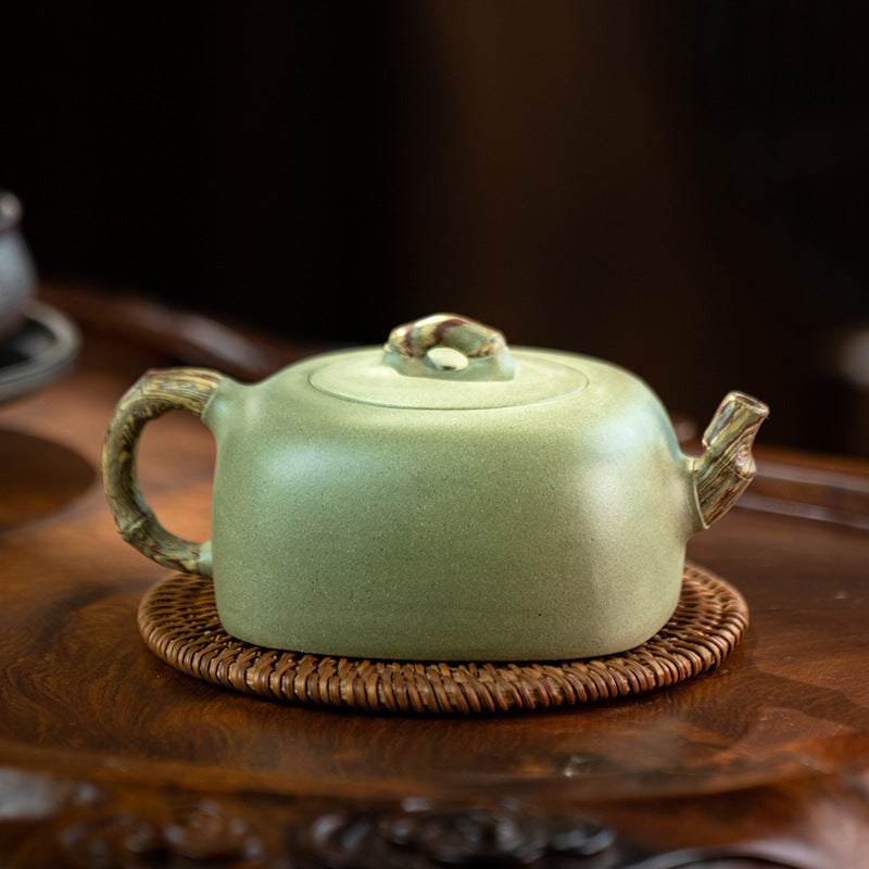 This is a Yixing teapot. this is Chinese yixing clay teapot 