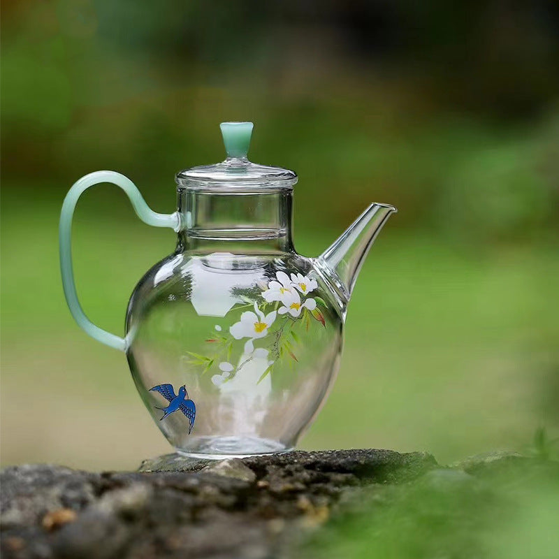 This is a glass teapot